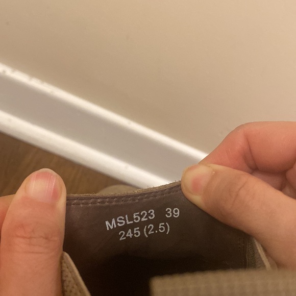 Tan Coloured Mens Boots - Picture 5 of 5